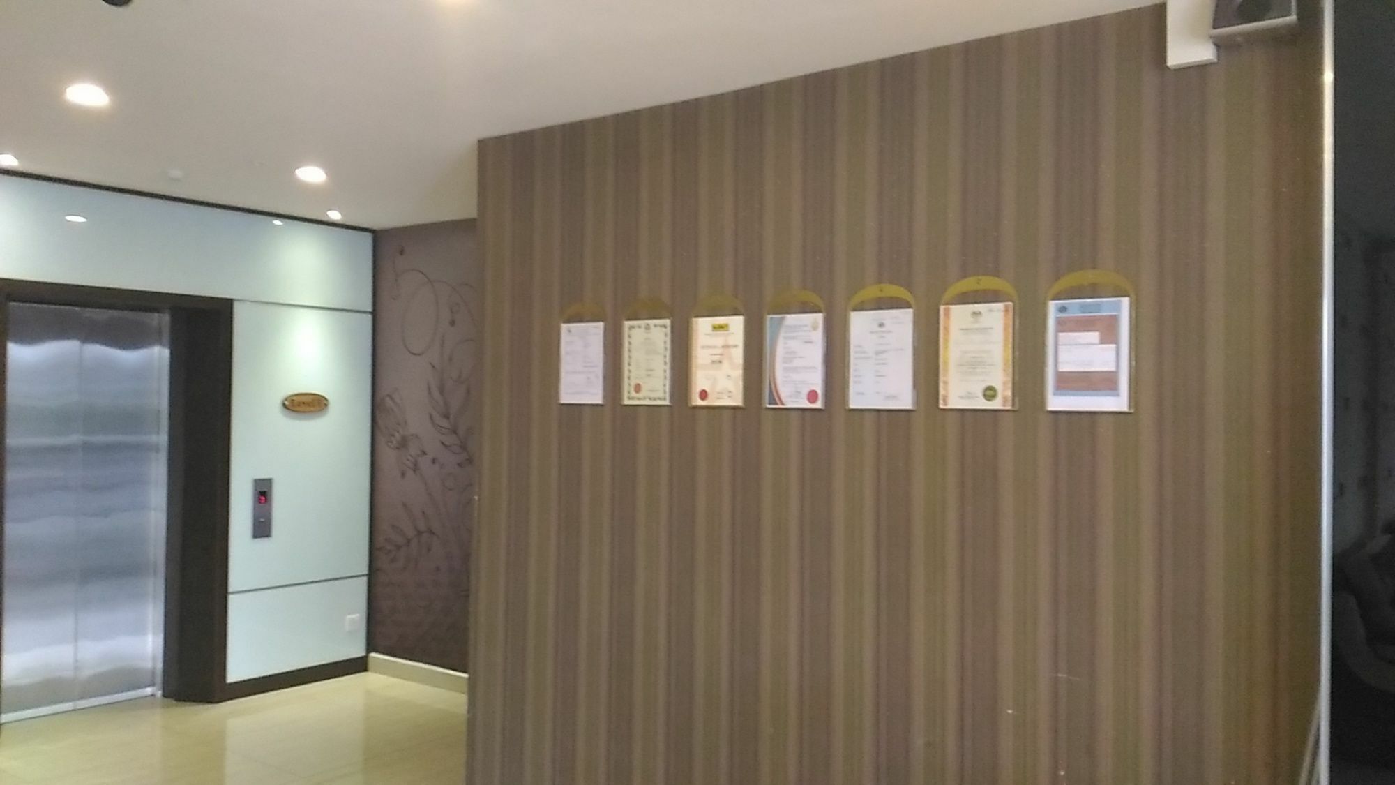 Chariton Hotel Nusa Bestari Johor Bahru Exterior foto